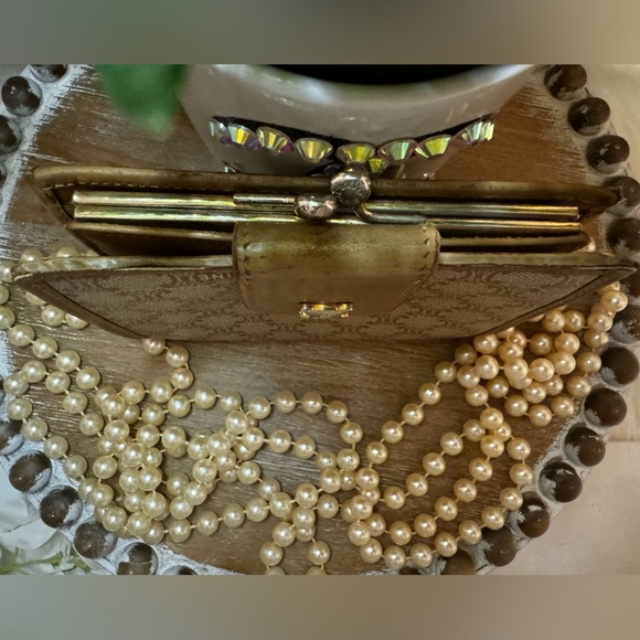 Celine Kisslock Compact Wallet, Vintage - Picture 4 of 16